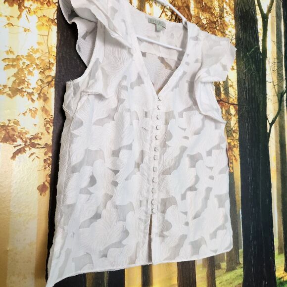 RYE GRASS Tops - Rye Grass Womens Small White Textured Blouse w/ Ruffle Hem Sleeves Sheer Fabric